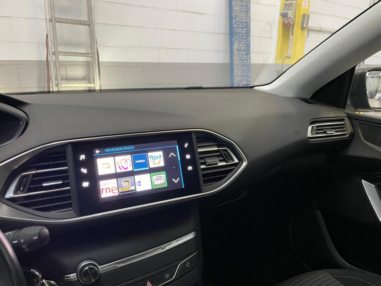 Foto Peugeot 308 9