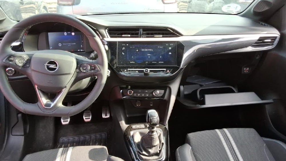 Foto Opel Corsa 14