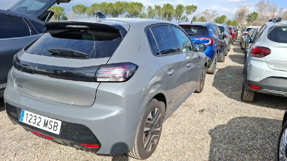 Foto Peugeot 208 6