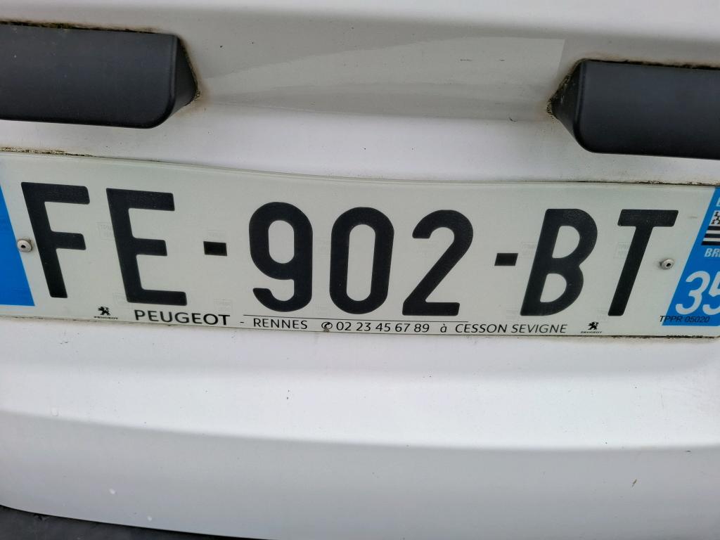 Peugeot EXPERT FGN TOLE STANDARD 2.0  BLUEHDI 120 S&S BVM6 PREMIUM 2019