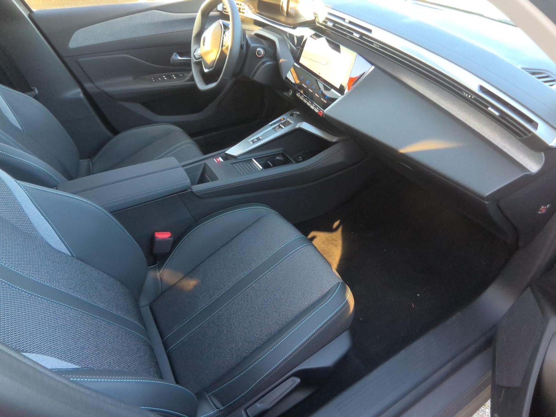 Peugeot 308 SW Plug-in Hybrid 195 ch e-DCS7 GT 2024