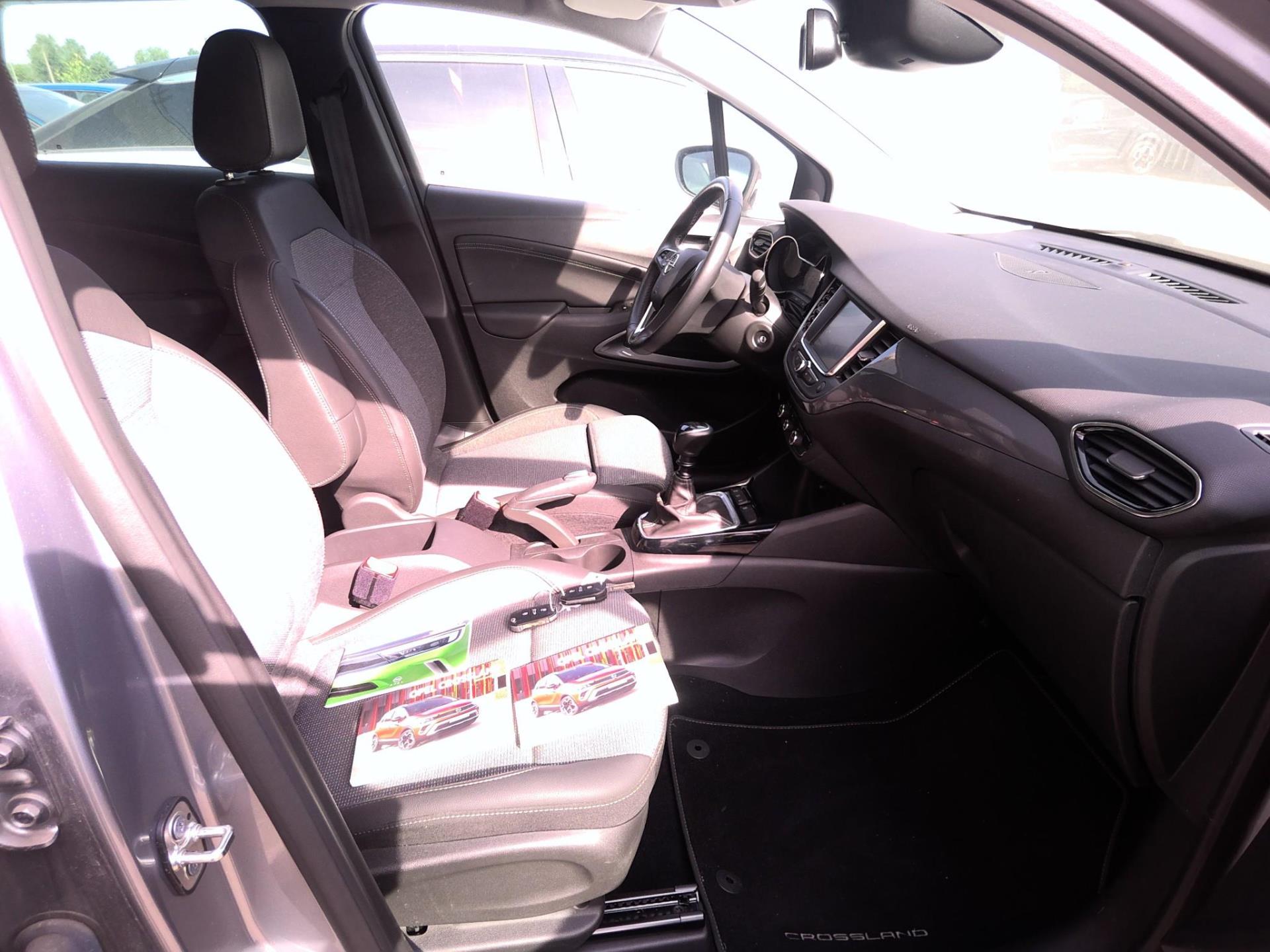 Opel Crossland X 1.2 Turbo 130 ch Design 120 ans 2022