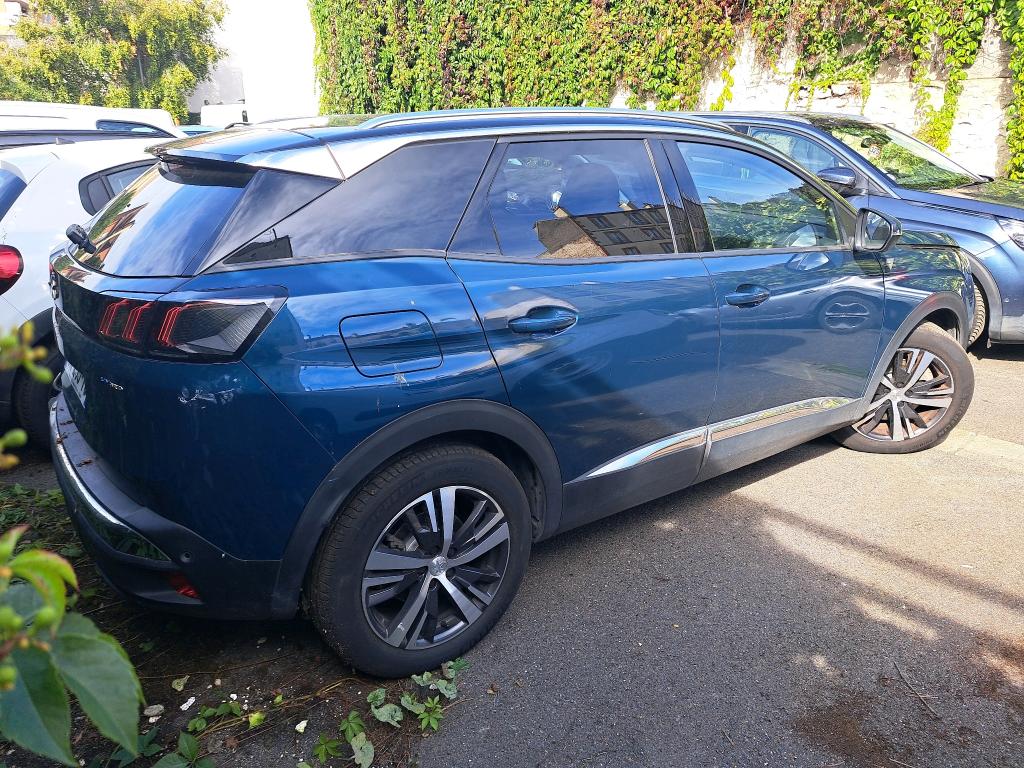 Peugeot 3008 Hybrid 225 e-EAT8 Roadtrip 2021