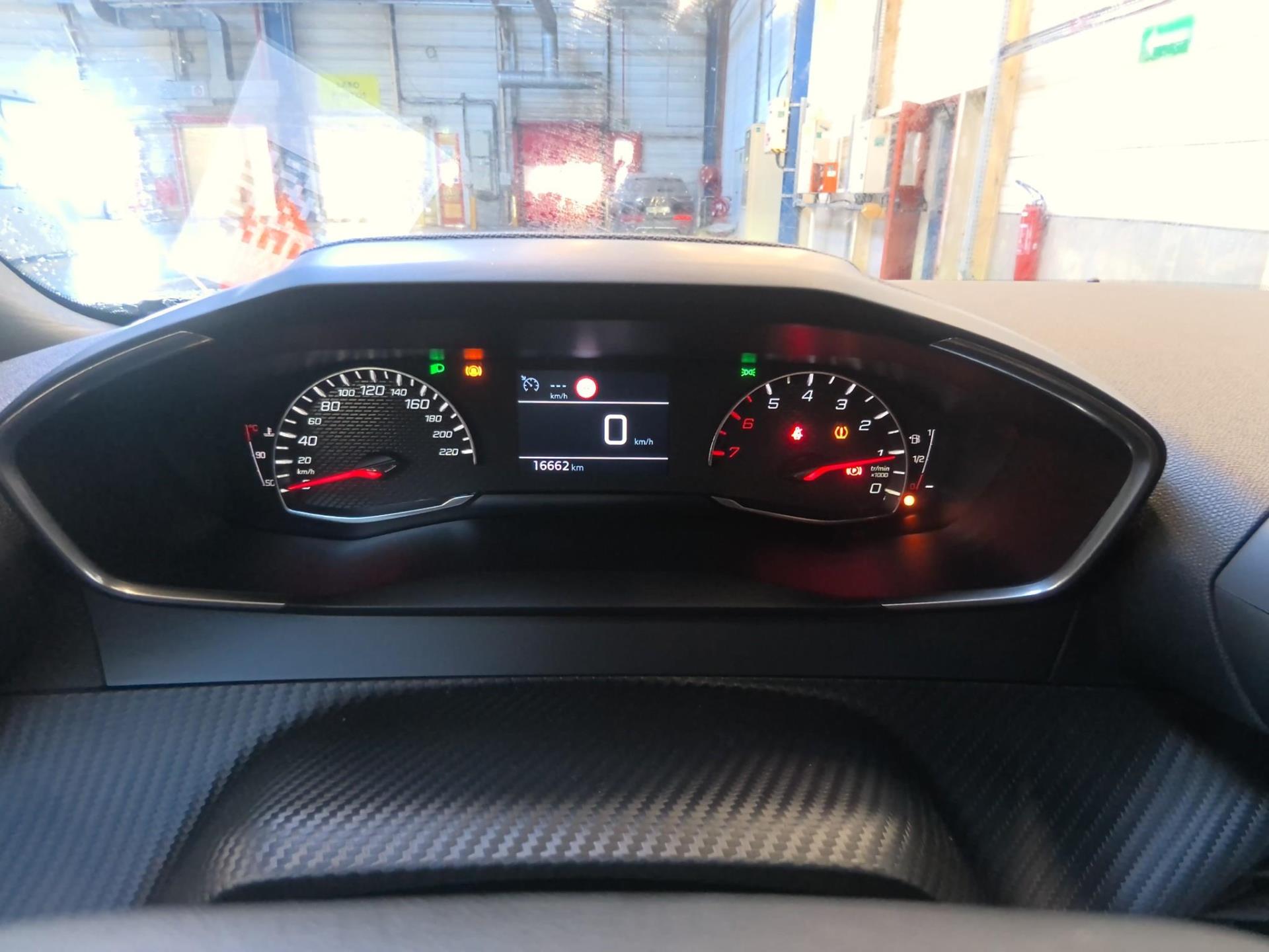Peugeot 2008 100 S&S BVM6 Style 2025