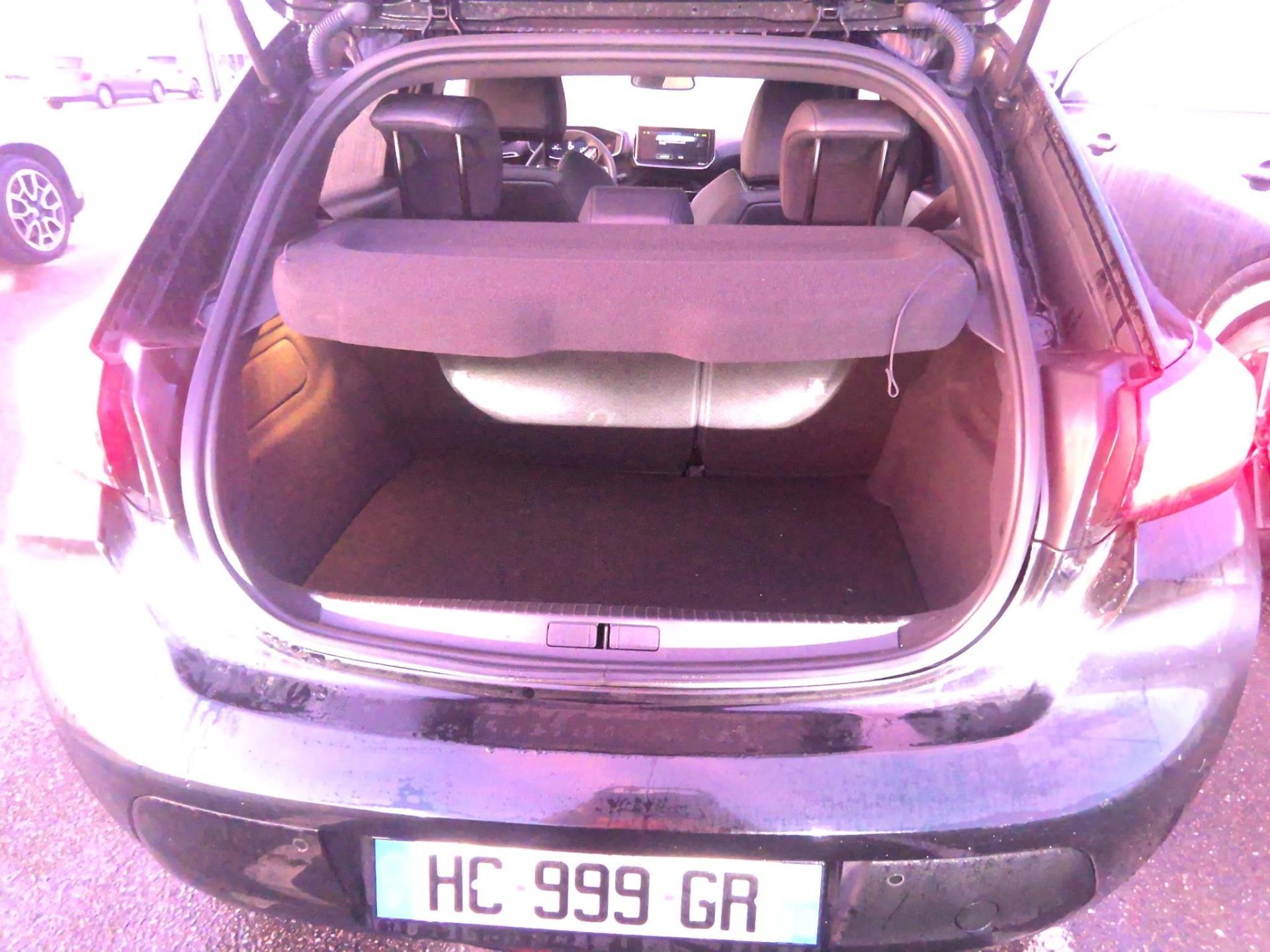 Peugeot 208 Hybrid 110 e-DCS6 GT 2025