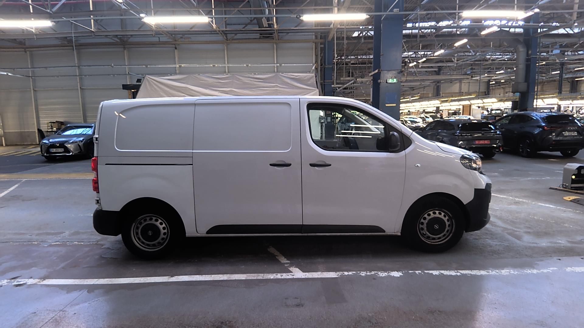 Opel VIVARO FGN TAILLE M BLUEHDI 145 BVM6 2024