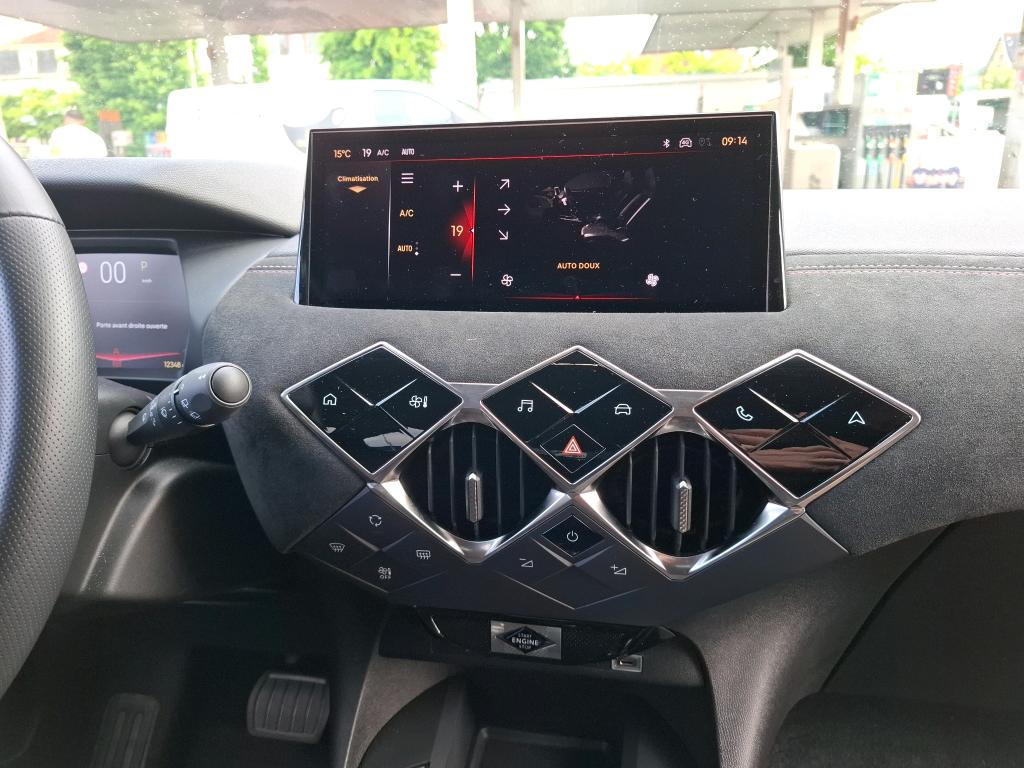 DS DS 3 PureTech 130 EAT8 Performance Line 2024