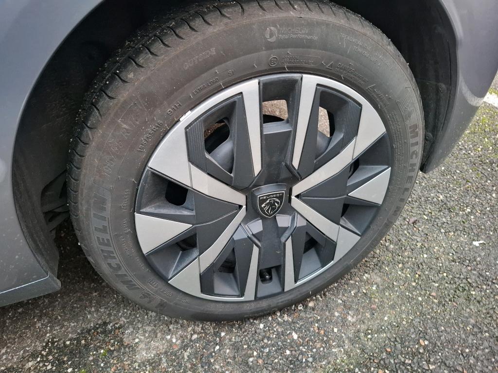 Peugeot 208 100 S&S BVM6 Style 2024