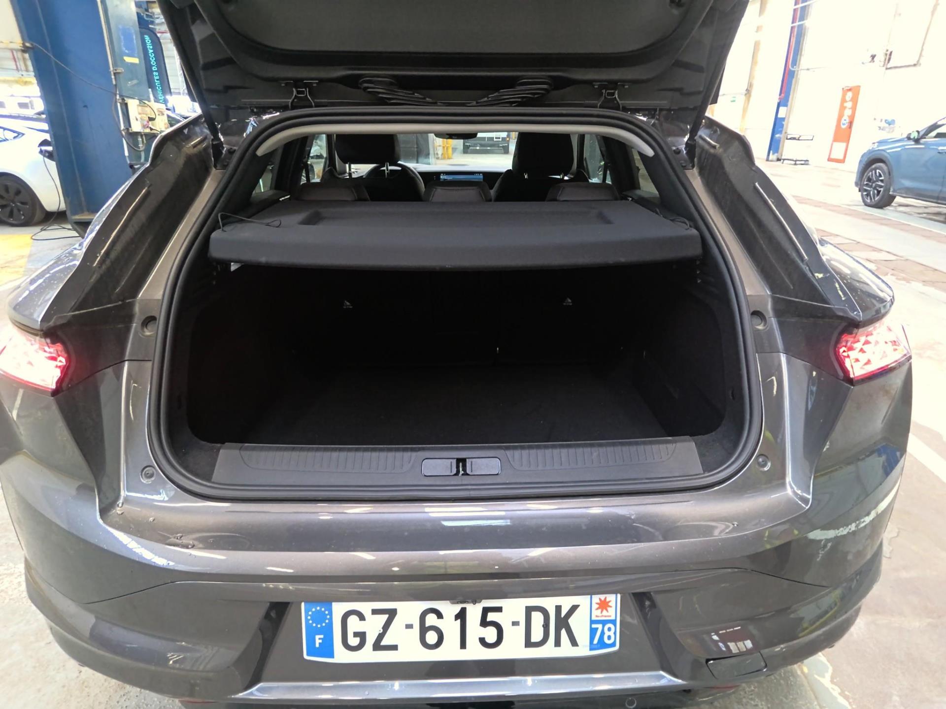 DS DS 4 BlueHDi 130 EAT8 Etoile - Alcantara 2024