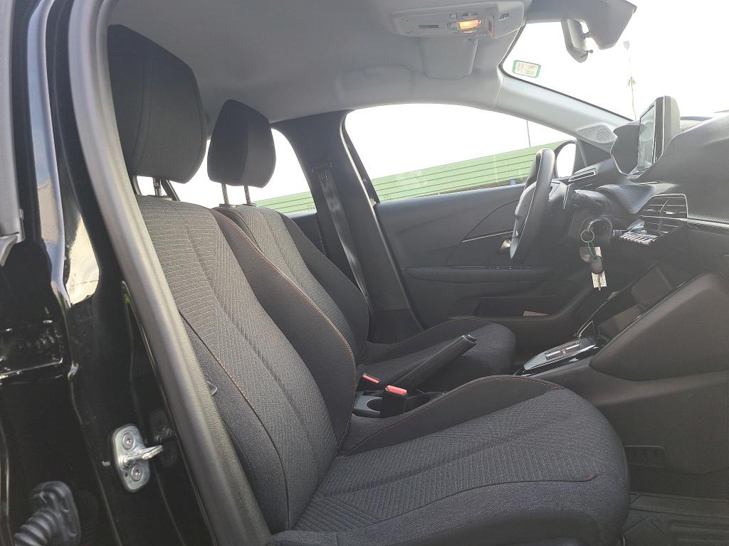 Peugeot 208 Hybrid 110 ch e-DCS6 Style 2025