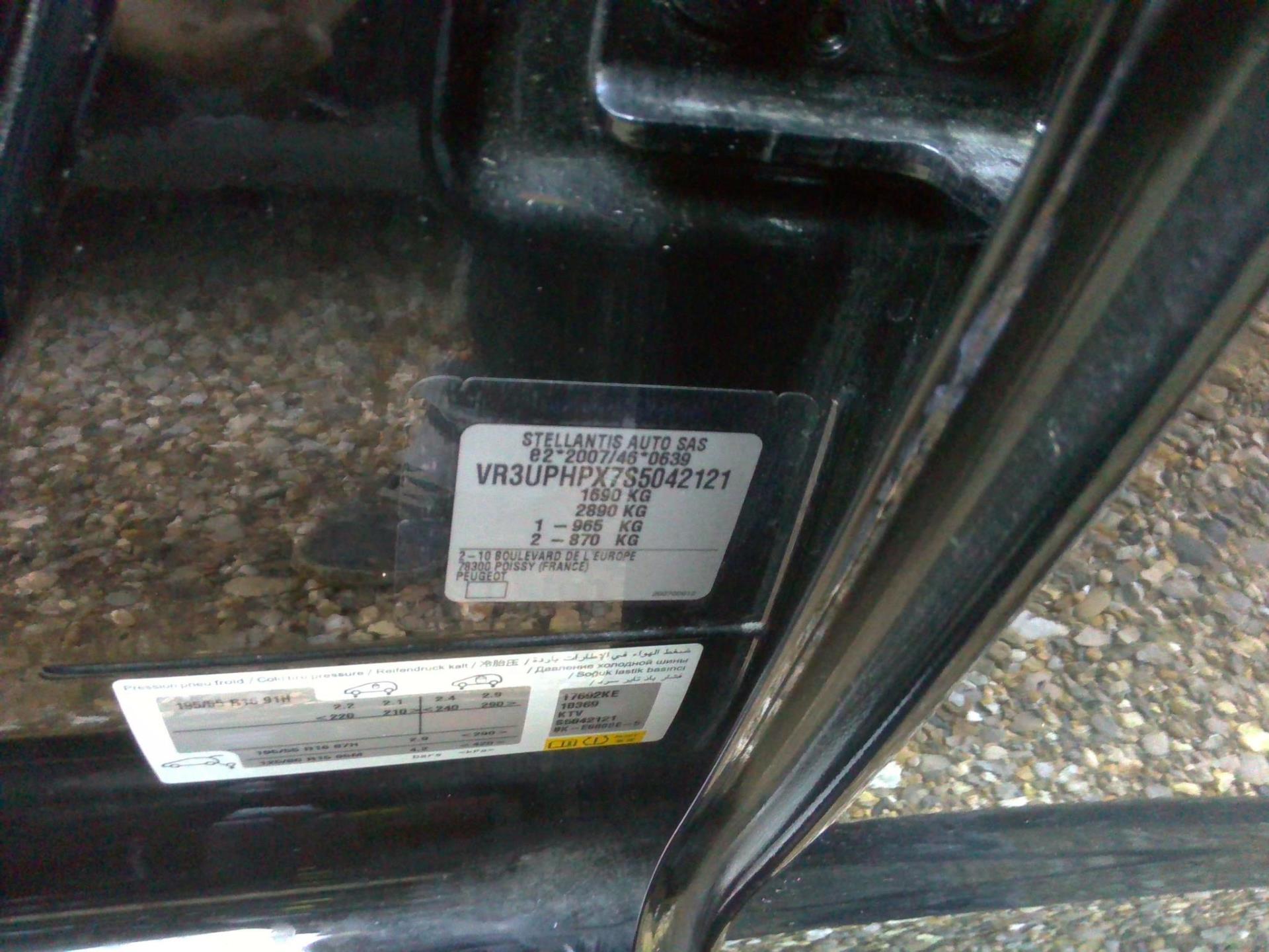 Peugeot 208 Hybrid 110 ch e-DCS6 Allure 2025