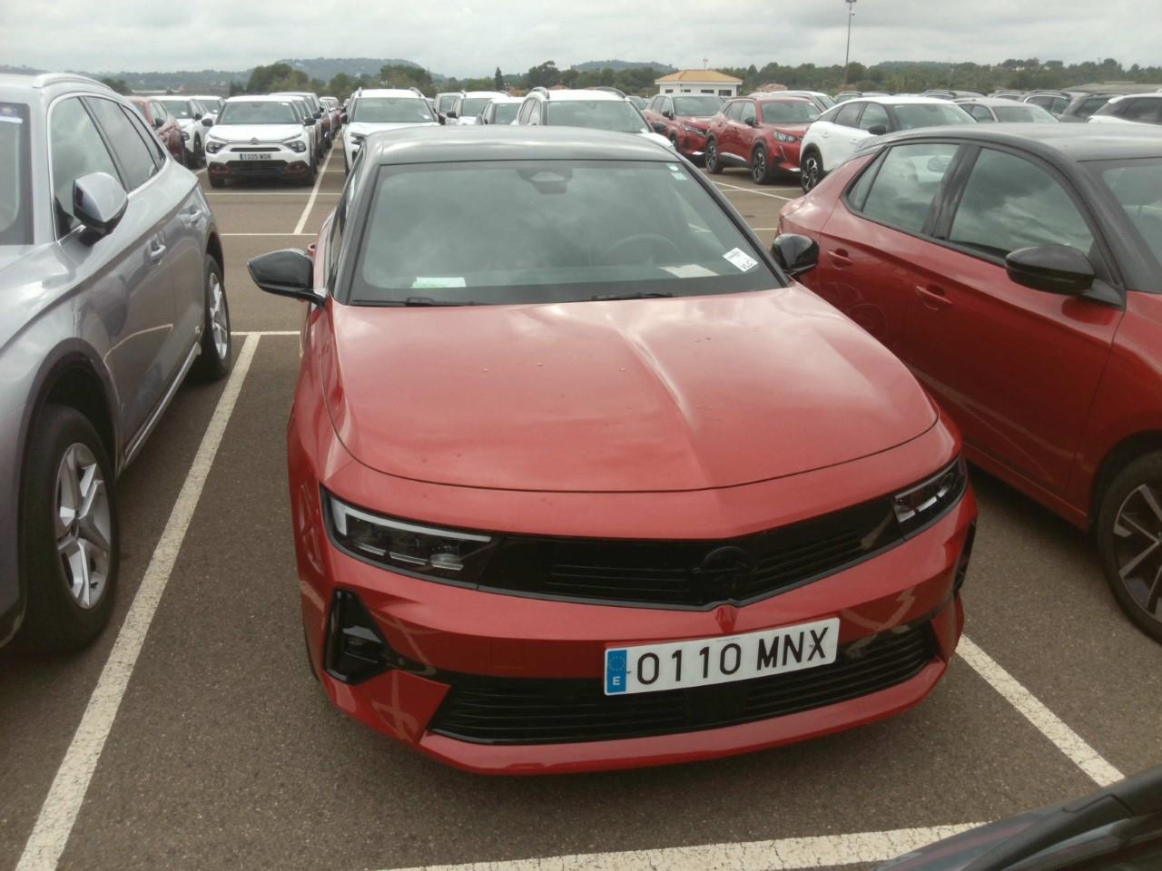 Opel Astra Astra 5P GS 1.2T XHT MT6 S/S 130 CV (96kW)