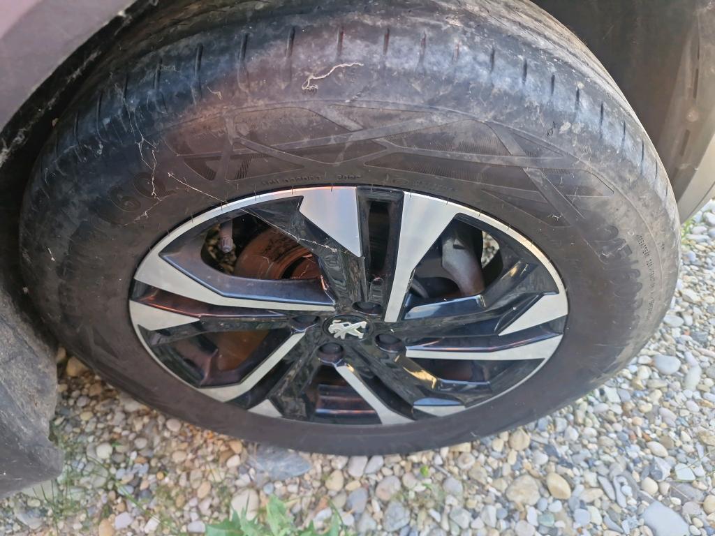 Peugeot 2008 PureTech 130 S&S BVM6 Allure 2022
