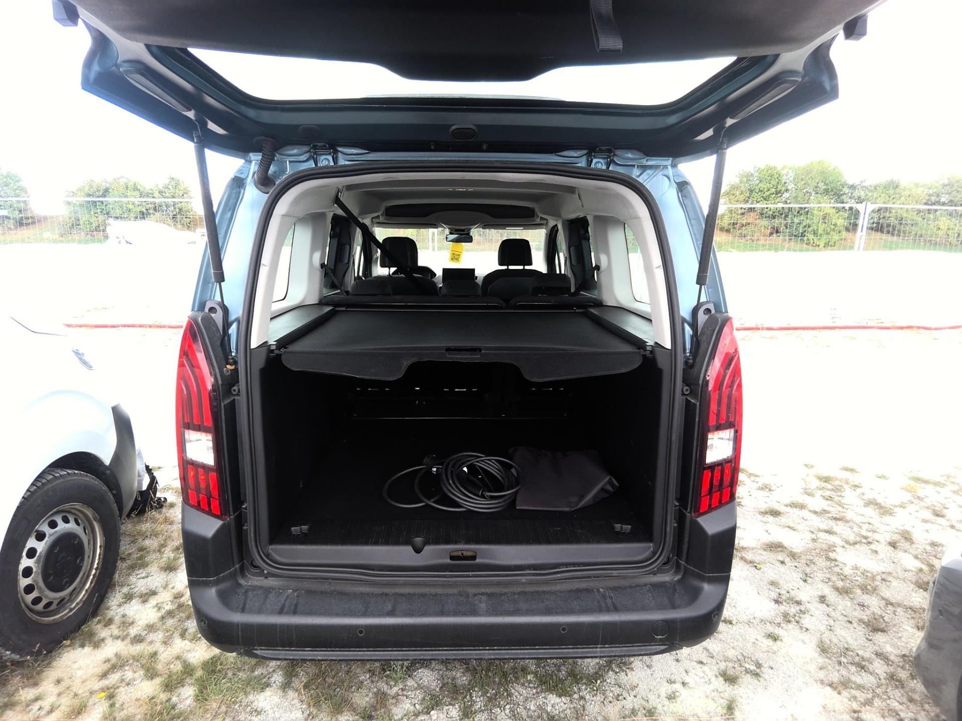 Peugeot e-Rifter XL e136ch Batterie 54kWh 5pl Allure 2025