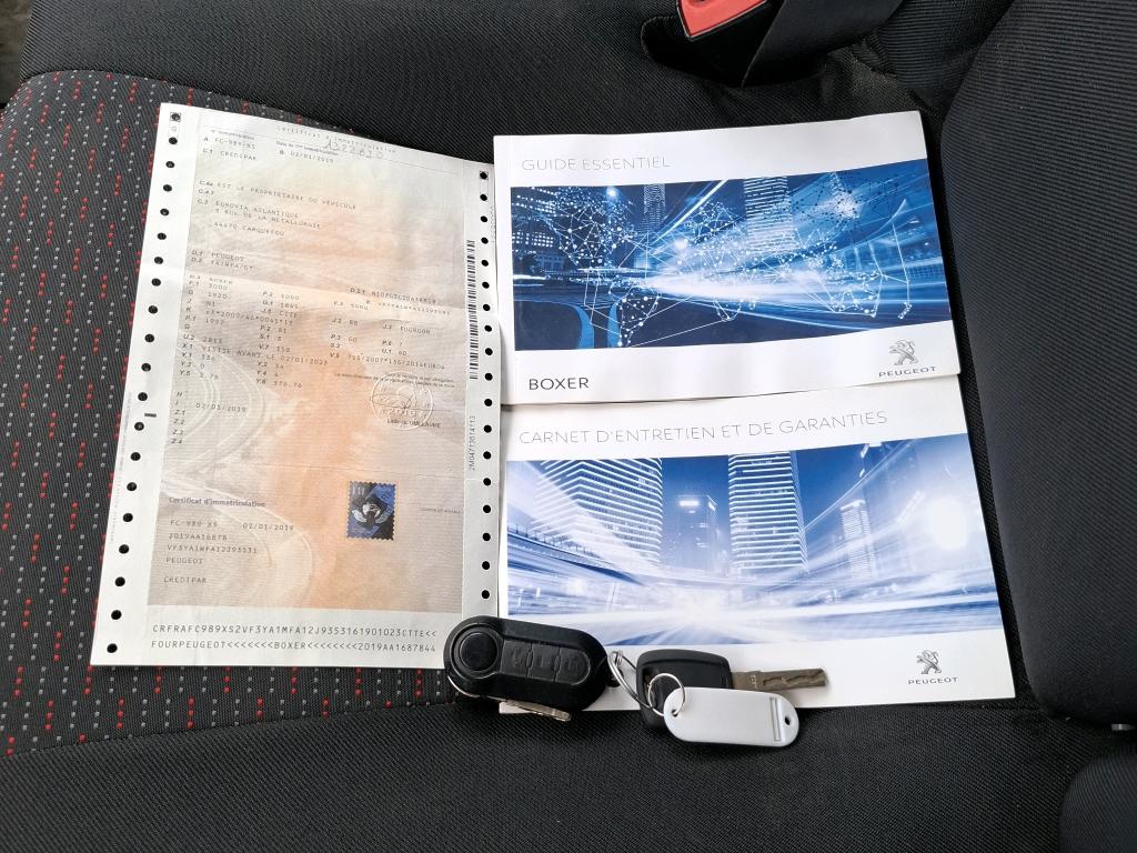 Peugeot BOXER TOLE 330 L1H1 BLUEHDI 110 PREMIUM 2019