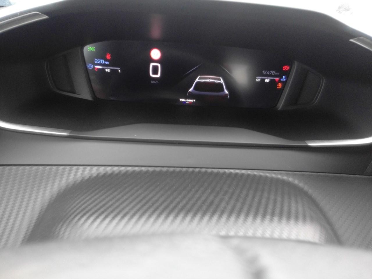Foto Peugeot 208 5