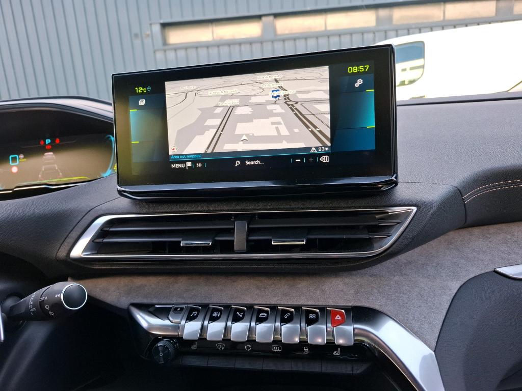 NV 3008 SUV