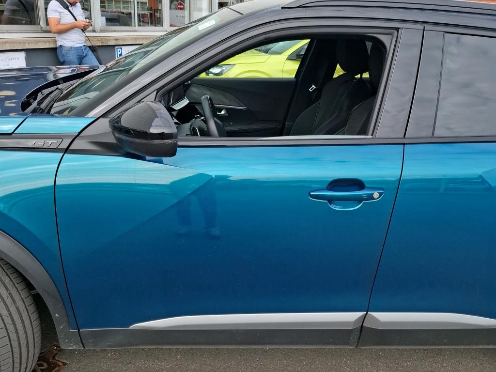 Peugeot 2008 Hybrid 145 ch e-DCS6 GT 2025