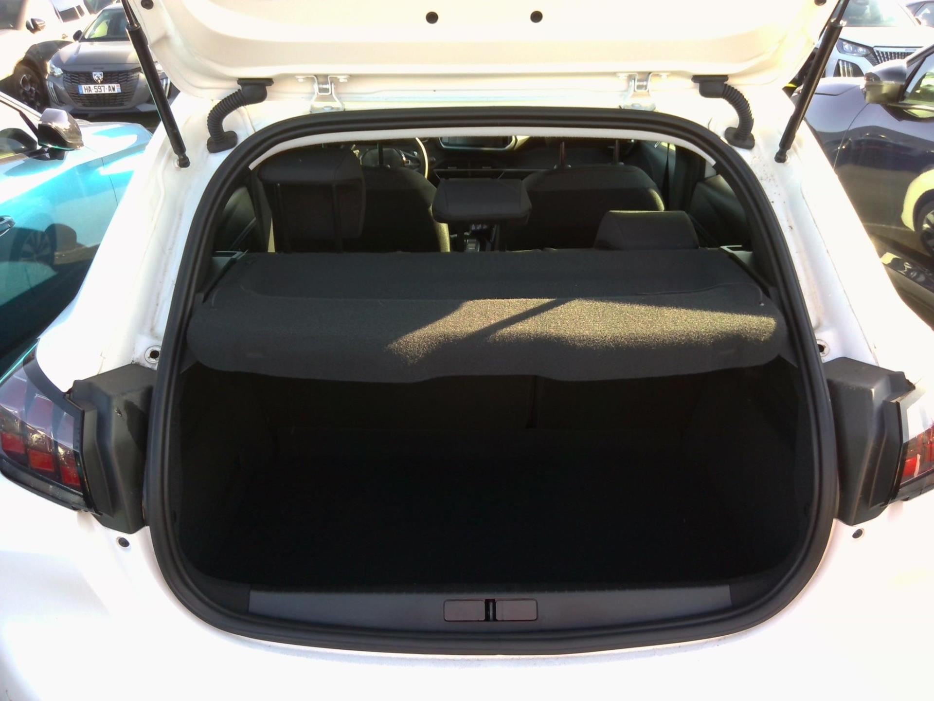 Peugeot 208 PureTech 100 S&S EAT8 Active Pack 2023