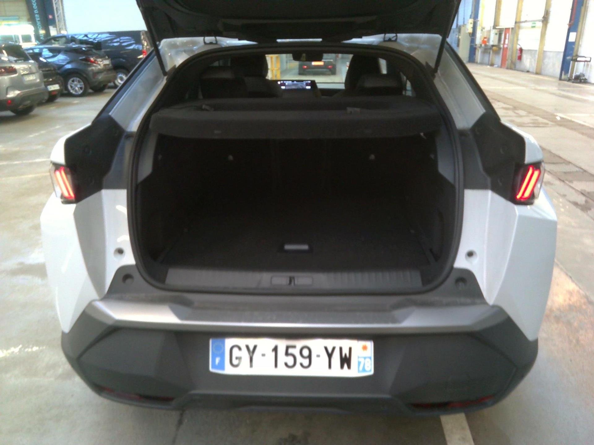 Peugeot 3008 Hybrid 136 e-DCS6 Allure 2024