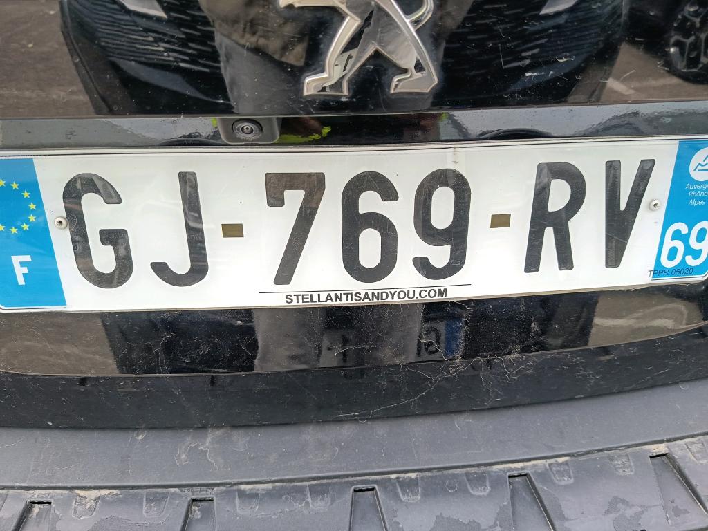 Peugeot 2008 BlueHDi 130 S&S EAT8 Allure 2022