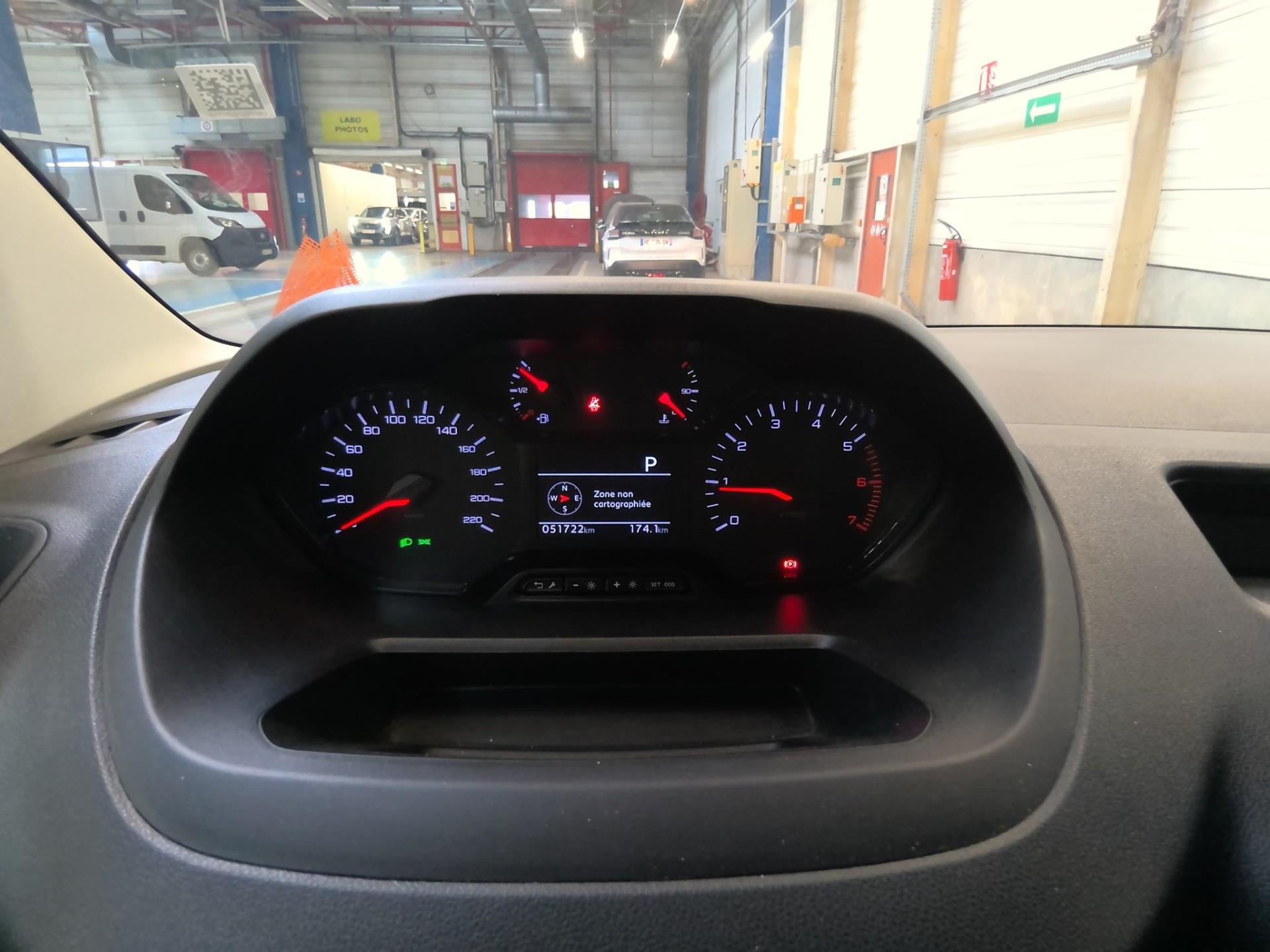 Peugeot PARTNER FOURGON M 1000 KG BLUEHDI 130 S&S EAT8 2024
