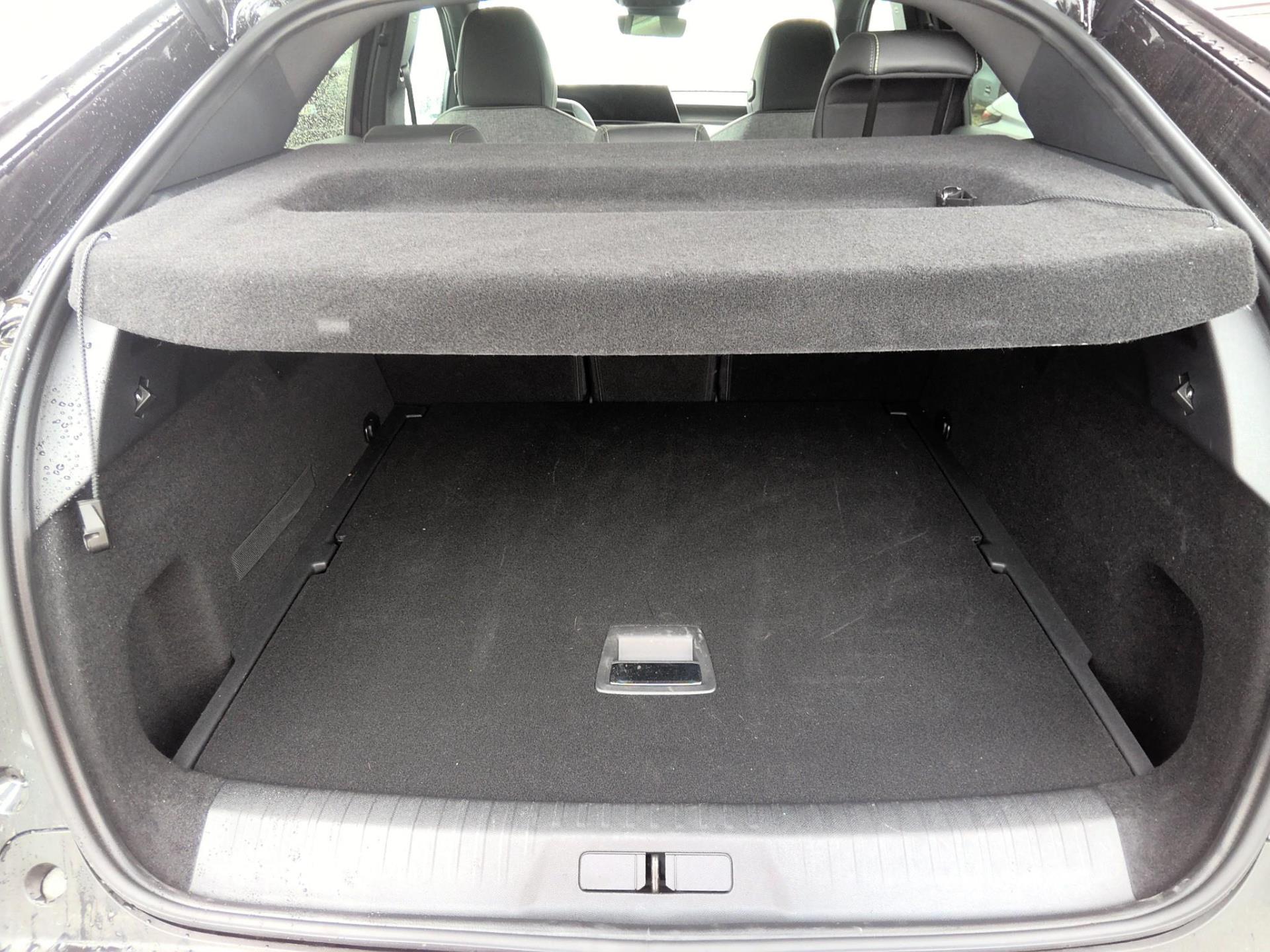 Peugeot 3008 Hybrid 136 e-DCS6 GT 2024