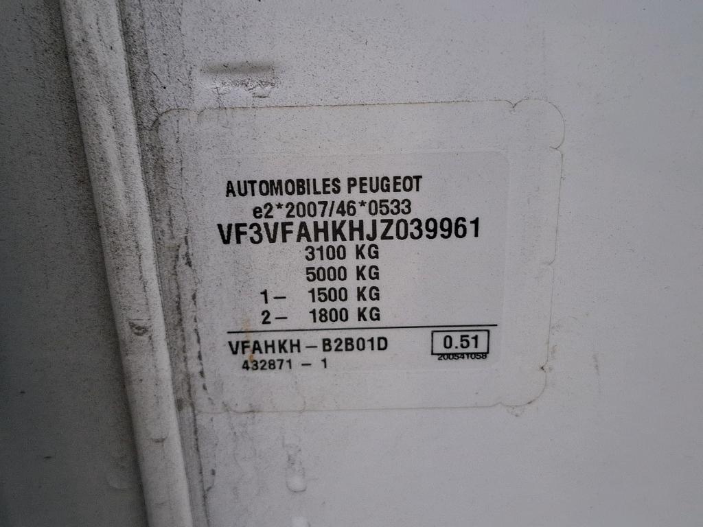 Peugeot EXPERT FGN TOLE STANDARD 2.0  BLUEHDI 120 S&S BVM6 PREMIUM 2018