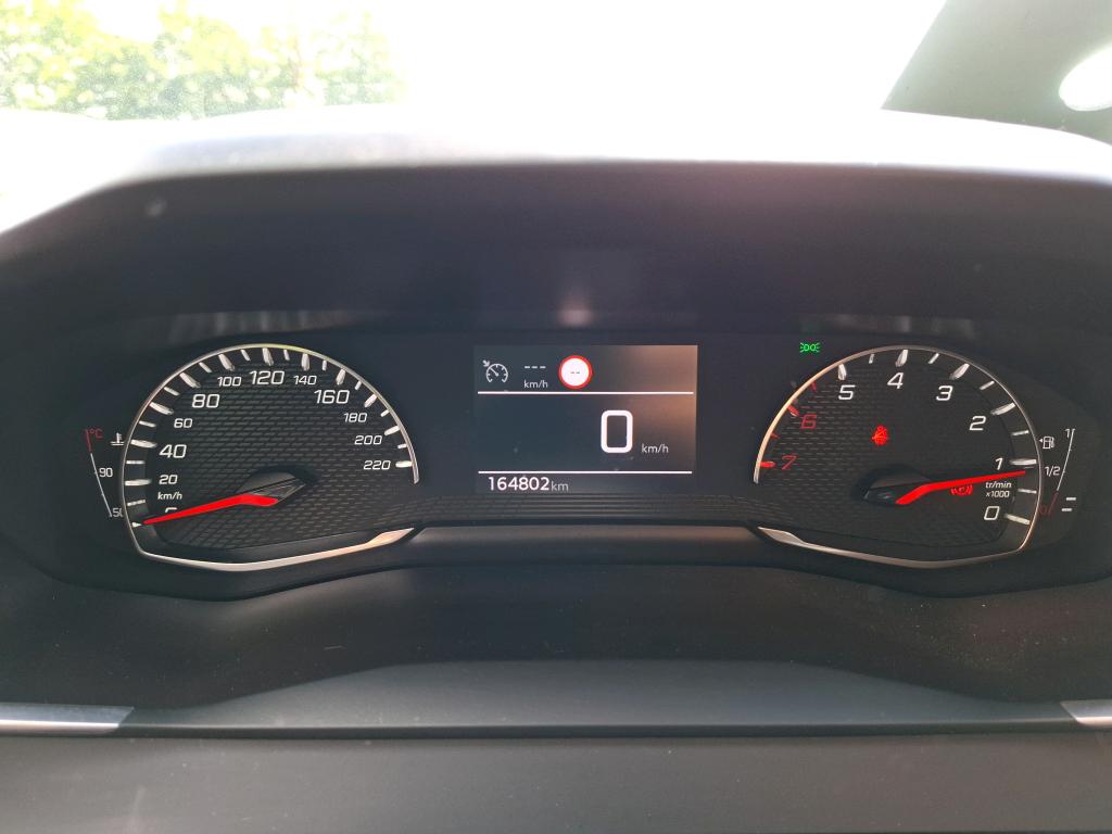 Peugeot 2008 BlueHDi 110 S&S BVM6 Active Pack 2021