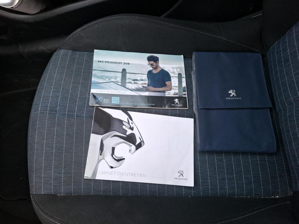 Peugeot 208 BLUEHDI 100 S&S BVM6 PREMIUM PACK 2021