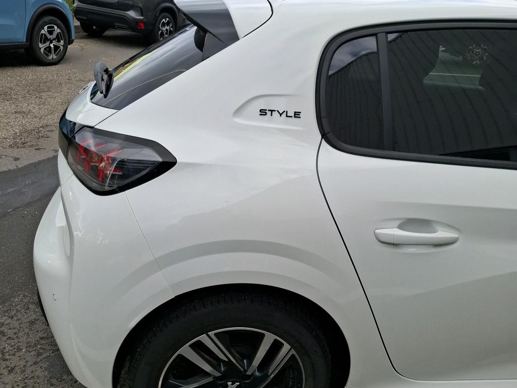 Peugeot 208 PureTech 100 S&S BVM6 Style 2023