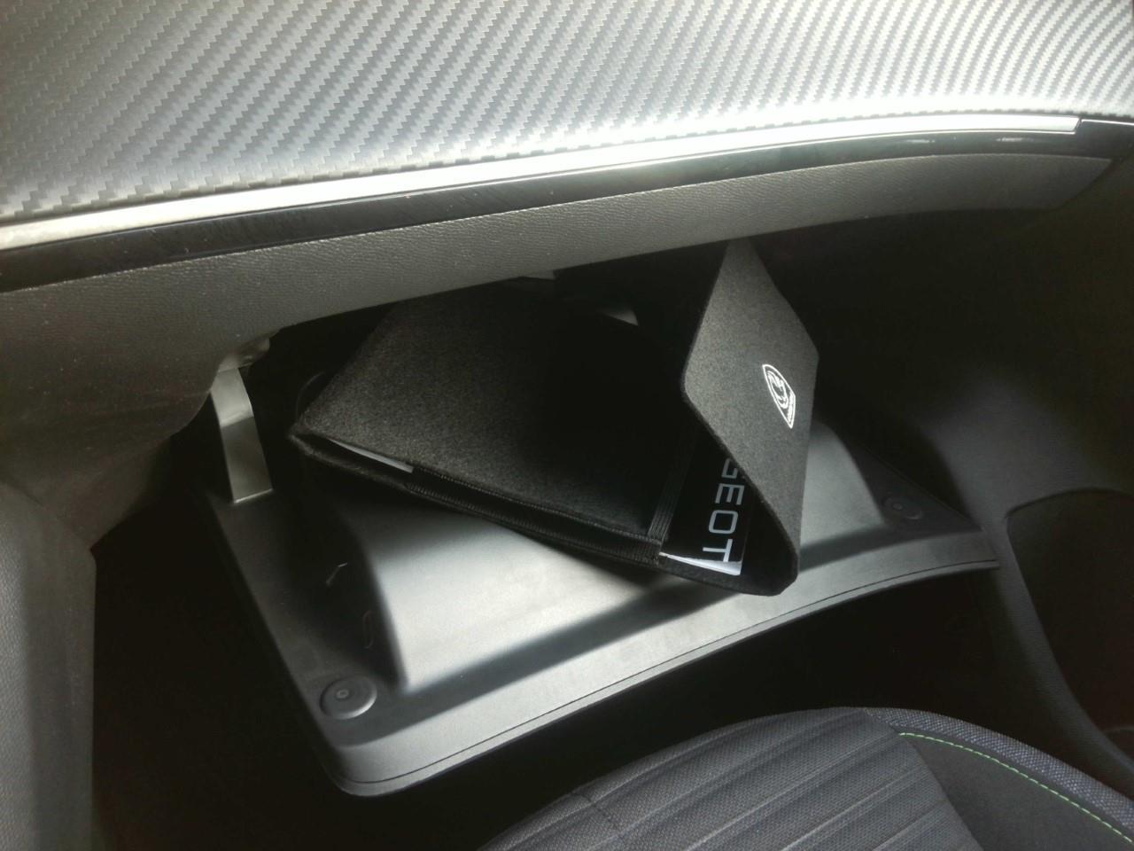 Foto Peugeot 208 16