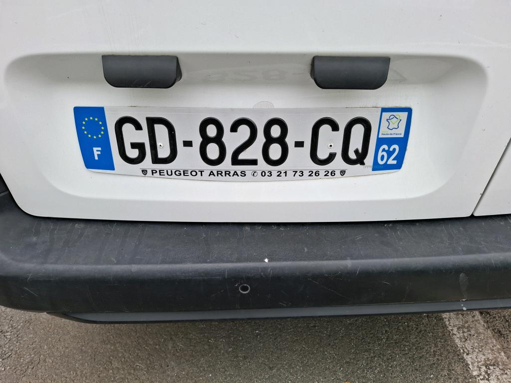 Peugeot PARTNER FOURGON STANDARD 650 KG BLUEHDI 100 S&S BVM5 PREMIUM 2021