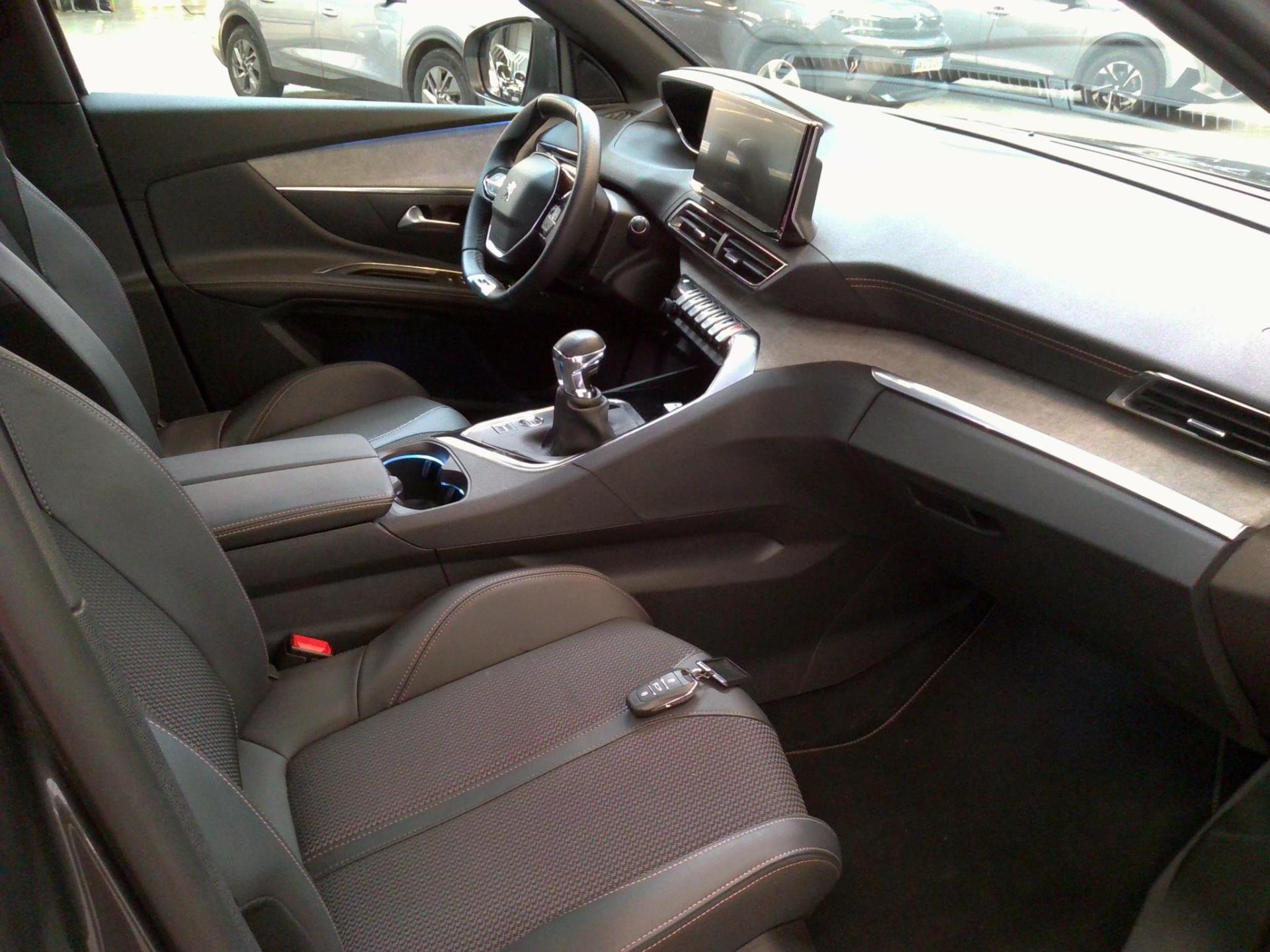 Peugeot 5008 PureTech 130ch S&S BVM6 GT 2023