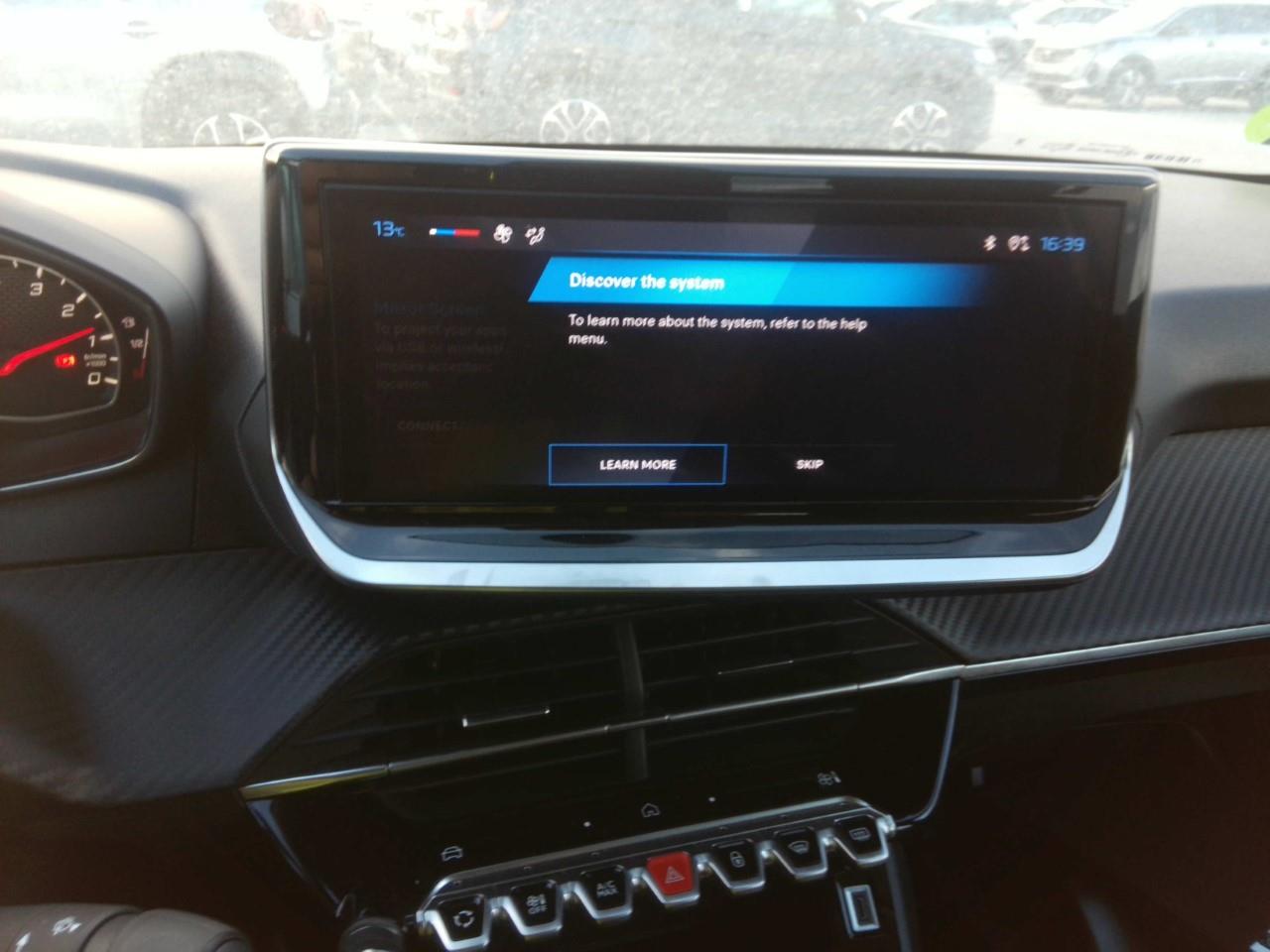 Foto Peugeot 208 10