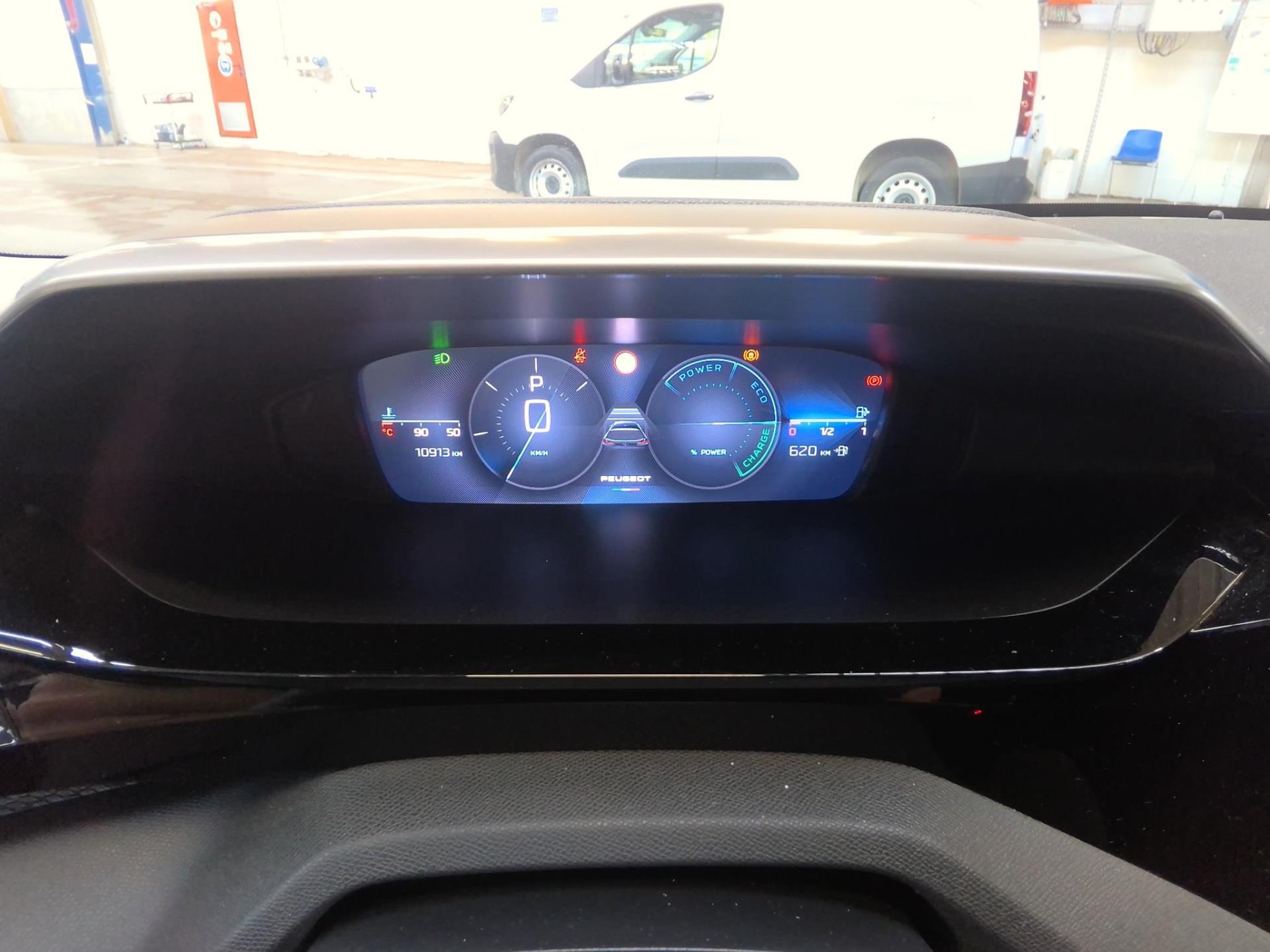 Peugeot 308 SW Hybrid 145 e-DCS6 Style 2025