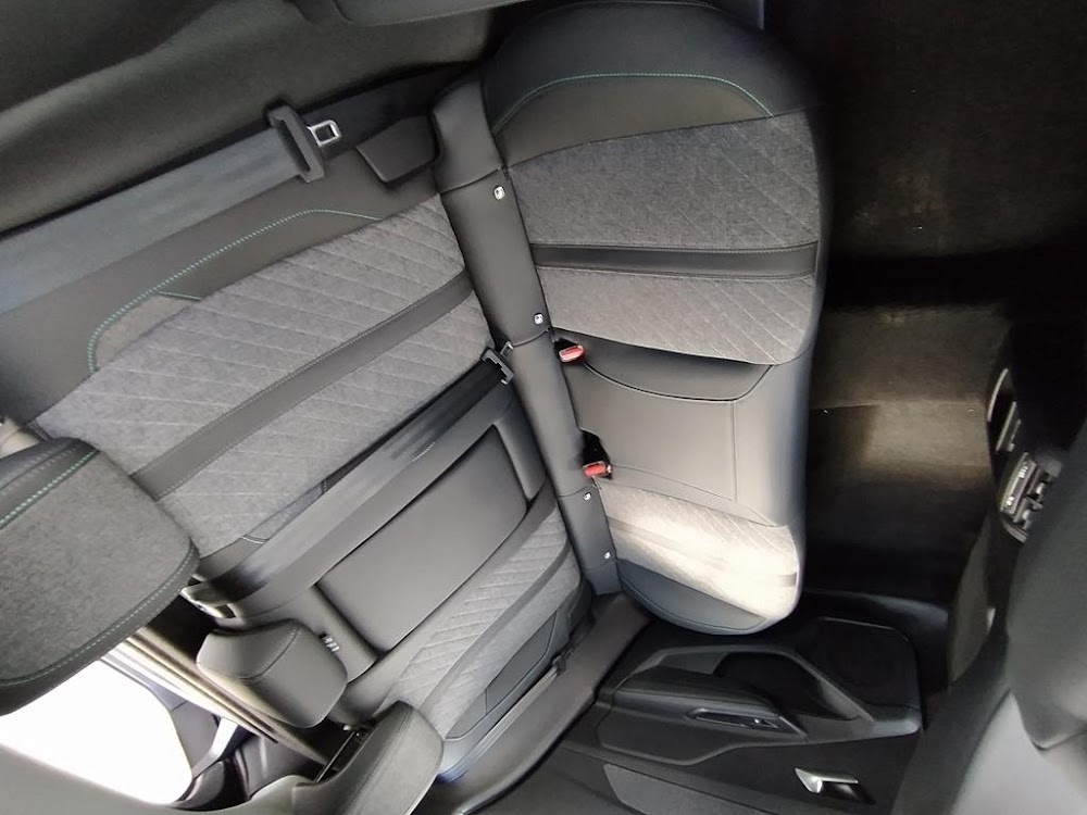 Foto Peugeot 408 11