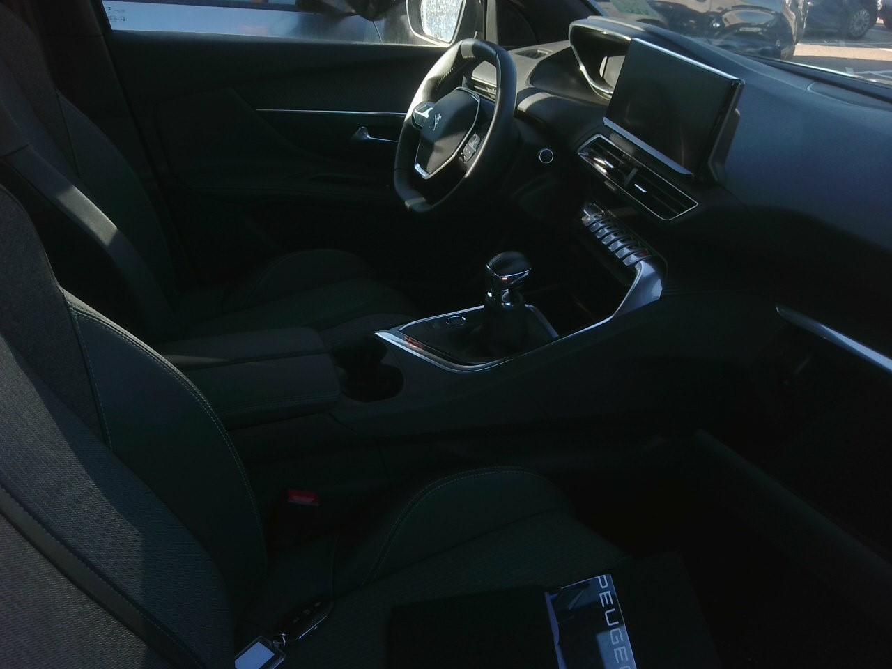 Foto Peugeot 3008 11
