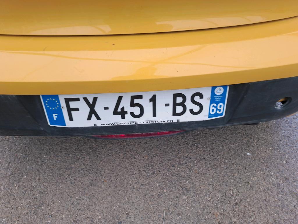 Peugeot 208 BlueHDi 100 S&S BVM6 Active 2021