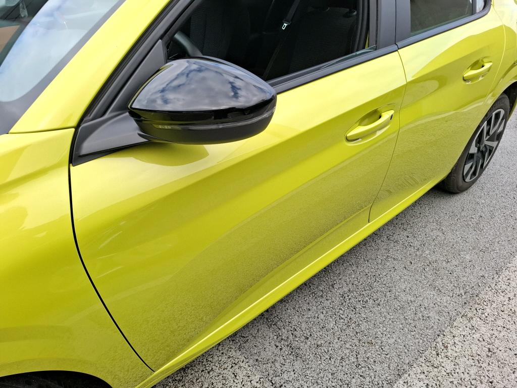 Peugeot 208 Hybrid 100 e-DCS6 Style 2025
