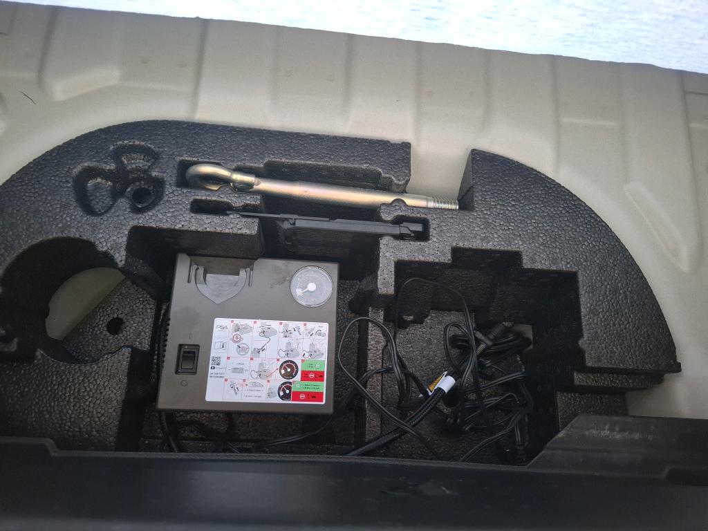 Peugeot 208 ELECTRIQUE 50 KWH 136 ACTIVE BUSINESS R 2021