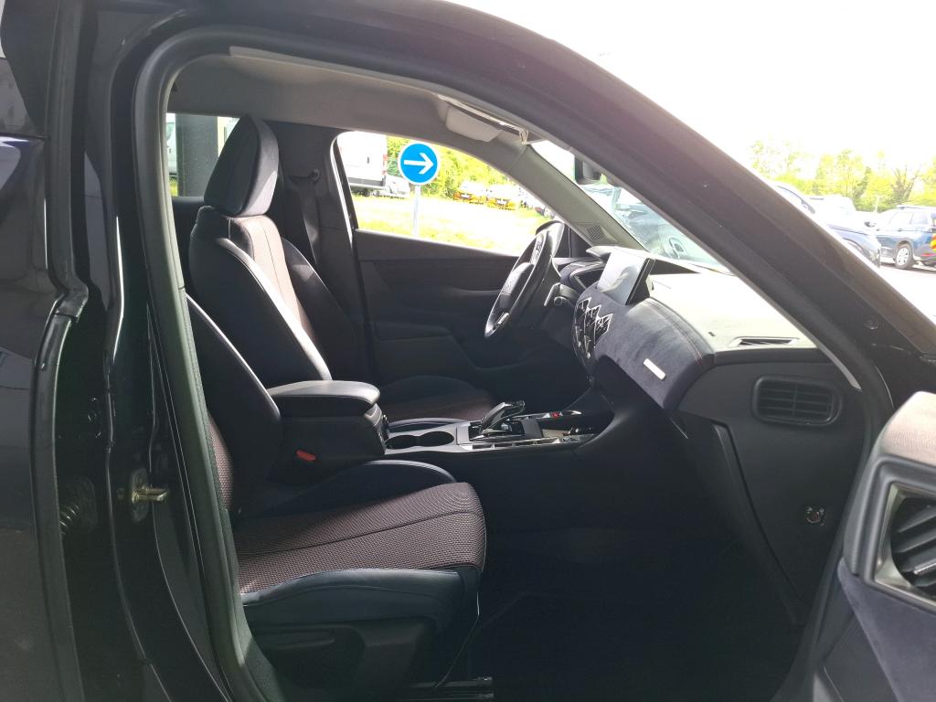 DS DS3 Crossback BlueHDi 130 EAT8 Ines de la Fressange Paris 2021