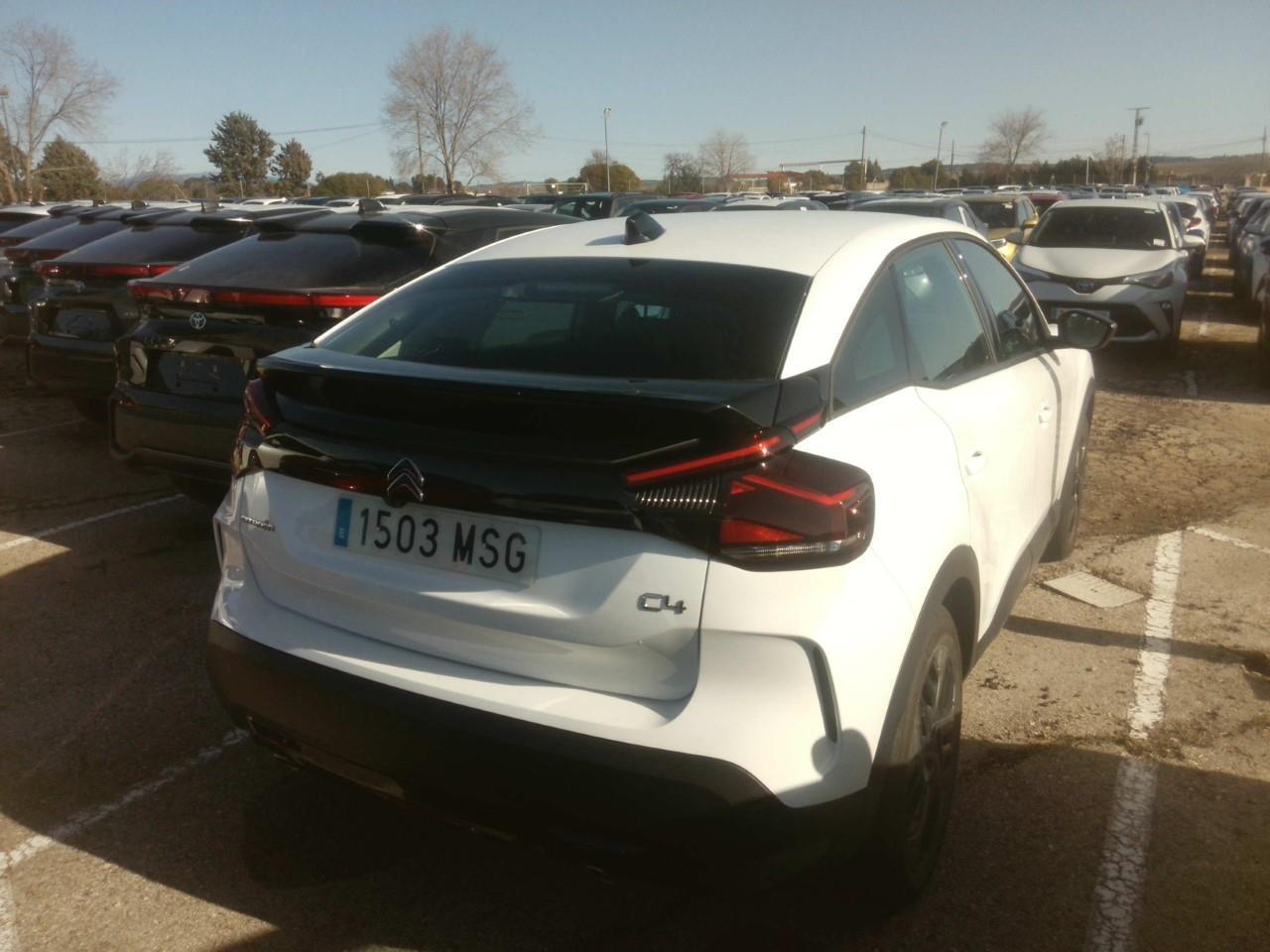 Foto Citroën C4 X 9
