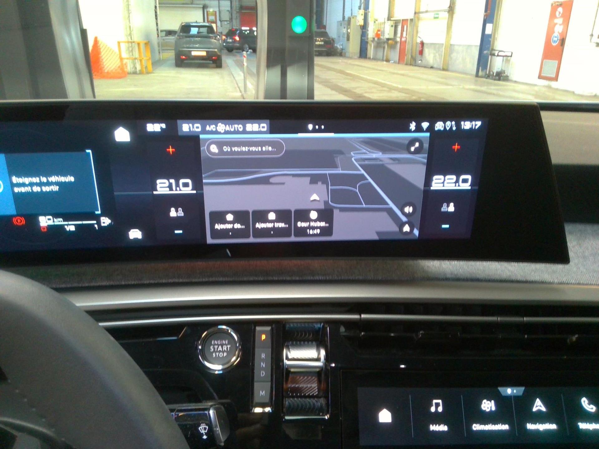 Peugeot 3008 Hybrid 136 e-DCS6 Allure 2024