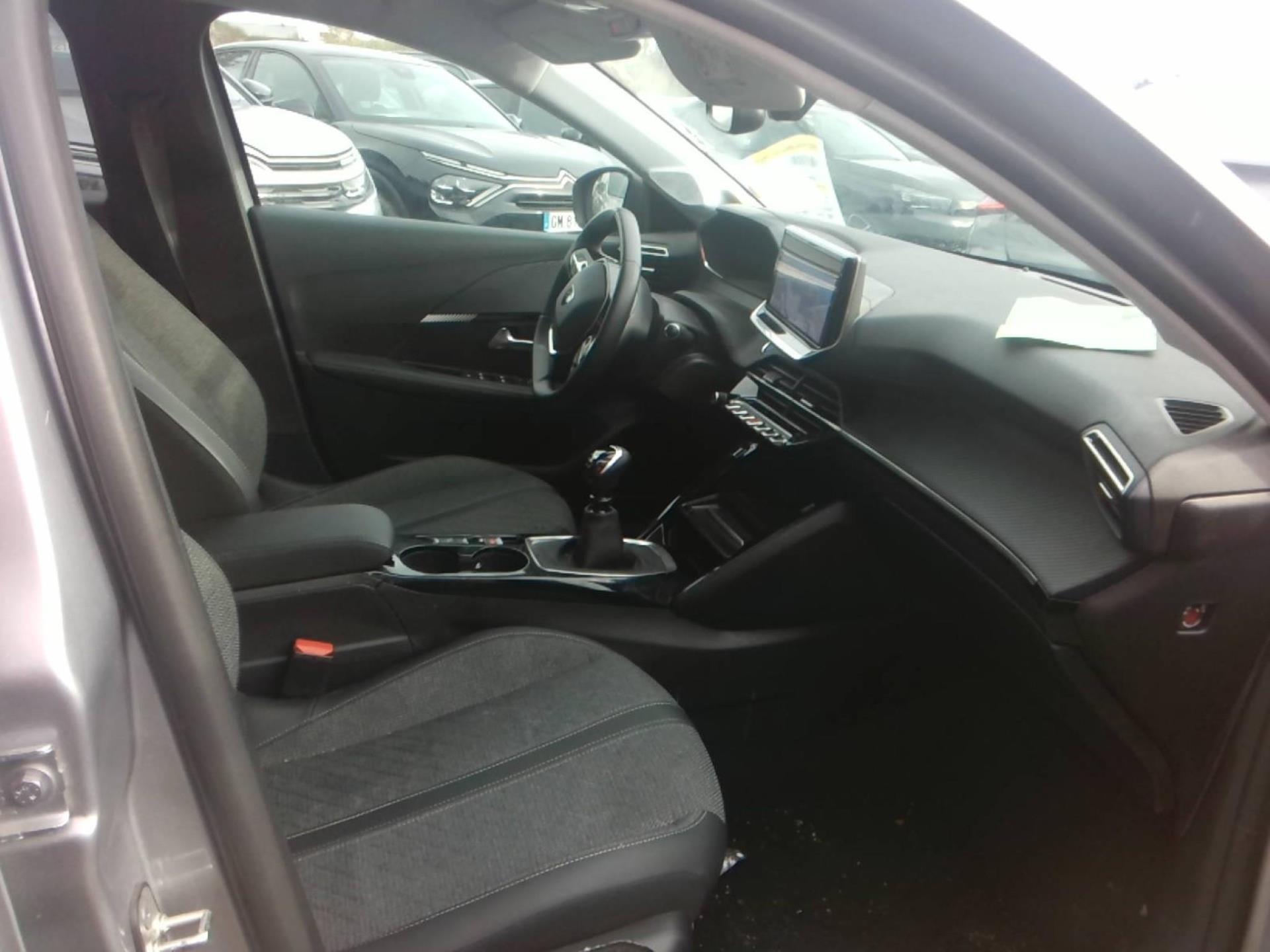 Peugeot 208 PureTech 100 S&S BVM6 Allure 2024