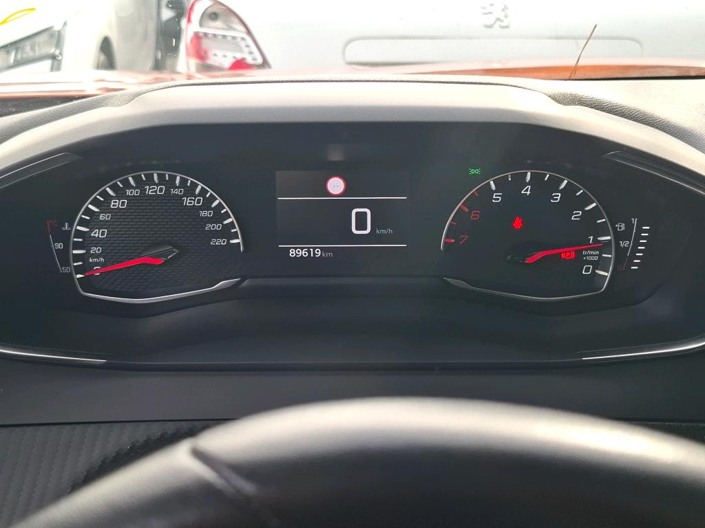 Peugeot 2008 PureTech 130 S&S BVM6 Active Pack 2022