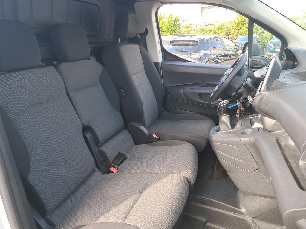 Peugeot PARTNER FOURGON STANDARD 650 KG BLUEHDI 100 S&S BVM5 PREMIUM 2020