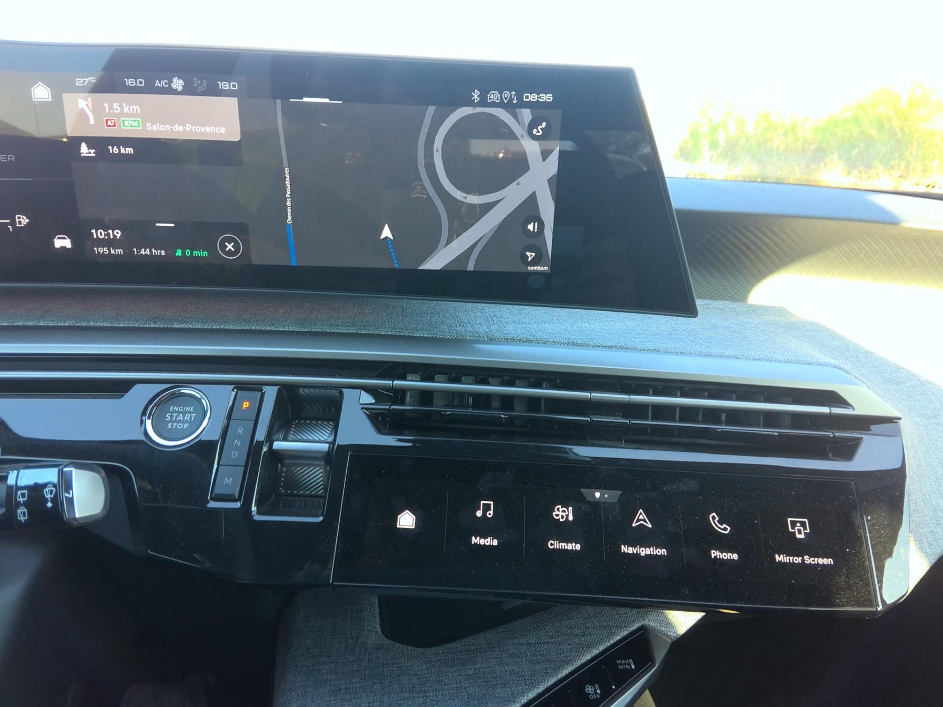 Peugeot 5008 Hybrid 145 e-DCS6 Allure 2025