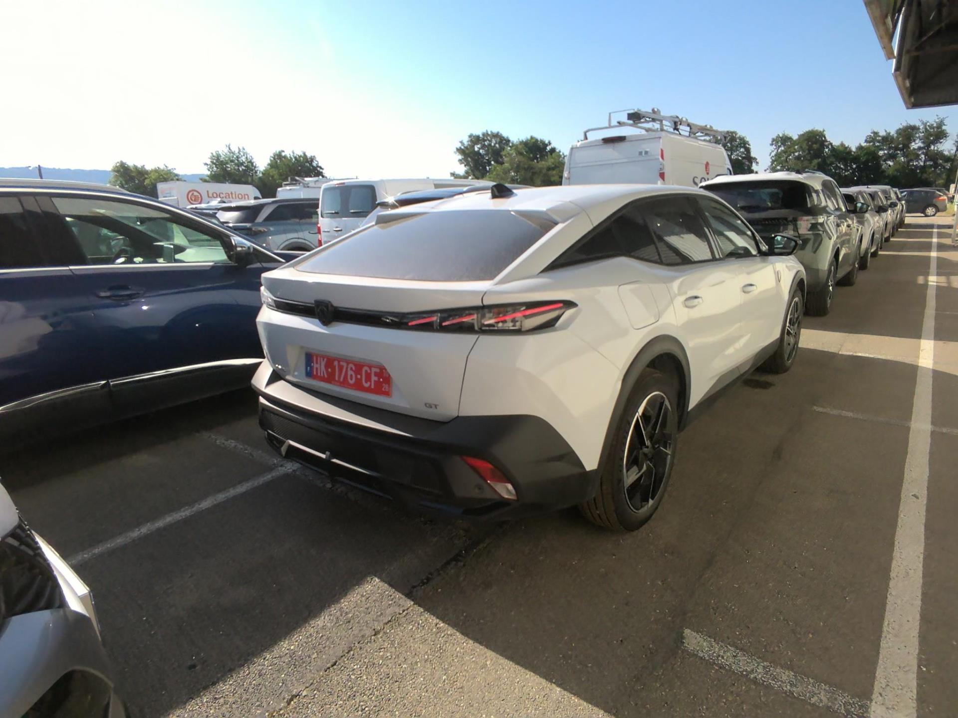 Peugeot 408 Hybrid 145 e-DCS6 GT 2026