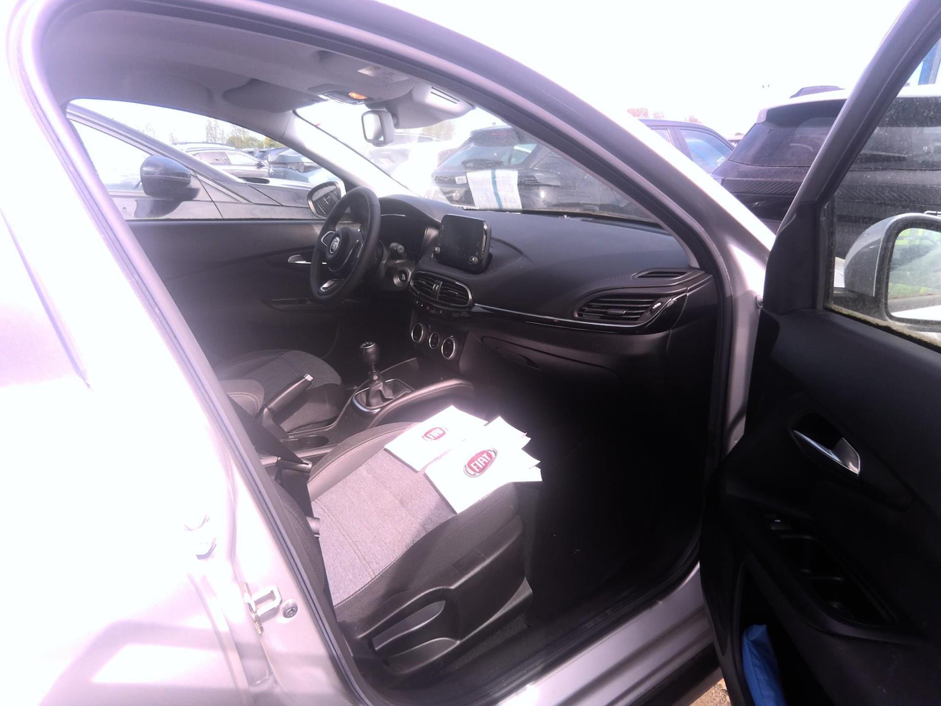 FIAT Tipo Cross SW 1.6 Multijet 130 ch S&S Plus 2022